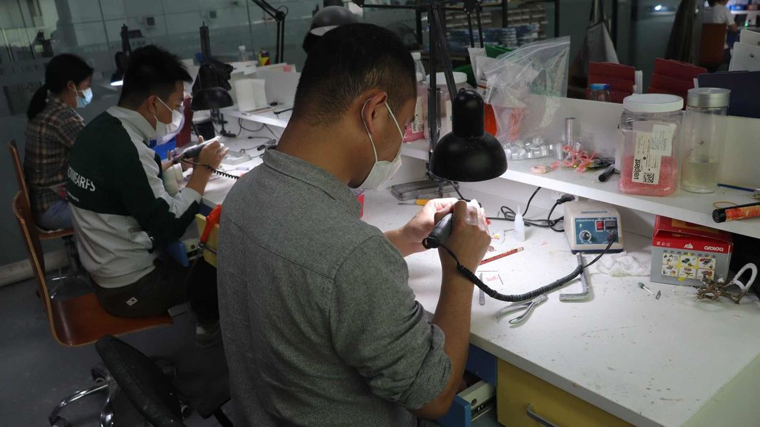 Standard Dental Lab Co., Limited สายการผลิตของผู้ผลิต