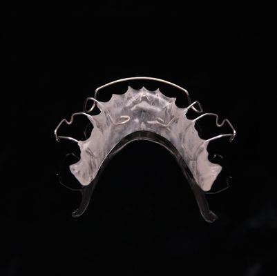 ความสวยงามและความสามารถในการปรับ Halley Retainer เหมาะสมอย่างสมบูรณ์แบบ เยอรมนี ฟัน Ortho