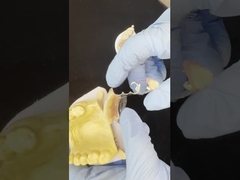 โครมโคบาลต์แบบปรับเปลี่ยนกรอบ Cast กับสติ๊กเกอร์ดีมาก